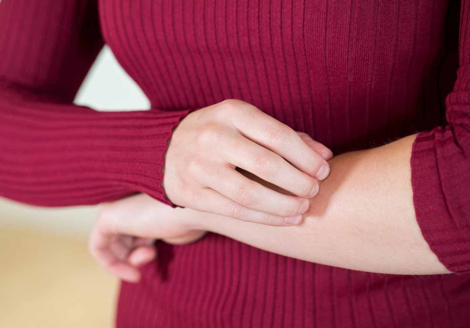 داخل جواربك الكثير من الميكروبات والغسيل لا يكفي.. إليك ما كشفته إحدى الدراسات