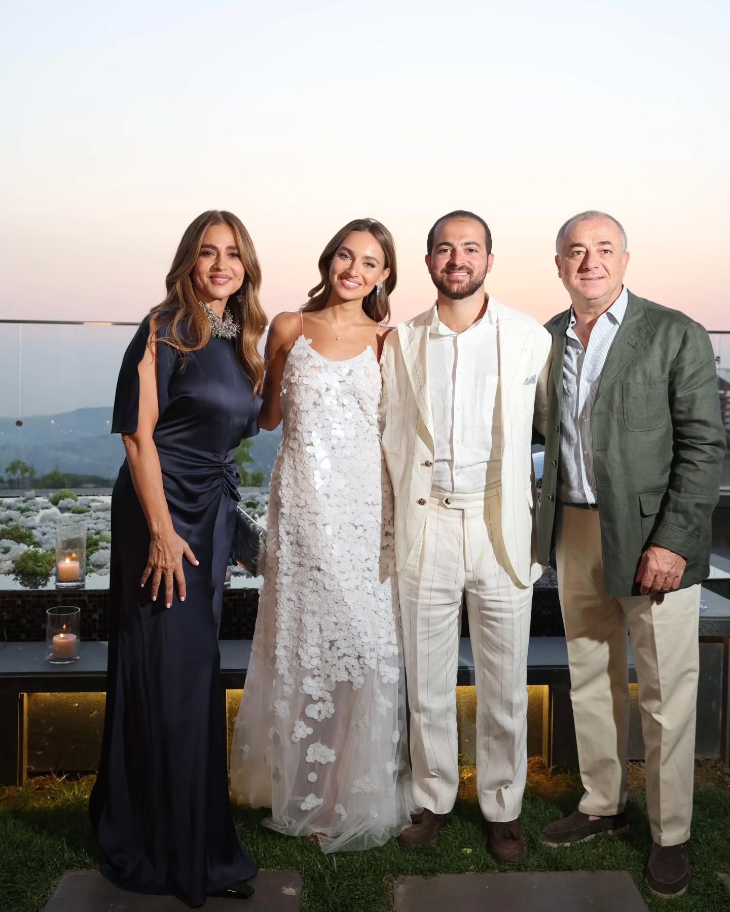 بالصّور- جوليا بطرس وإلياس بو صعب يحتفلان بخطوبة نجلهما في أجواء عائليّة دافئة