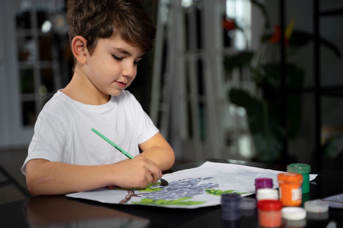 6 نتائج سلبية للحماية الزائدة للطفل بدافع الحب والحنان