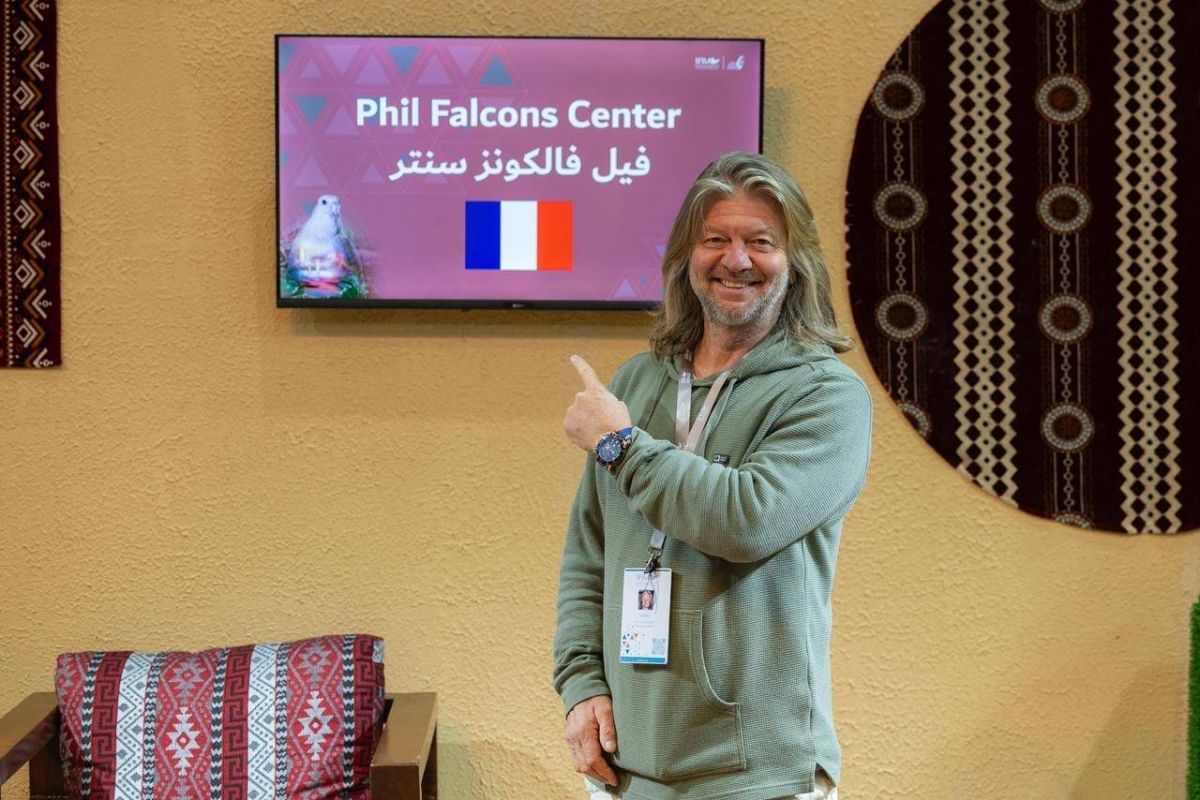 مزرعة فرنسية تبيع جميع صقورها خلال 5 أيام في المزاد الدولي لمزارع إنتاج الصقور 2025