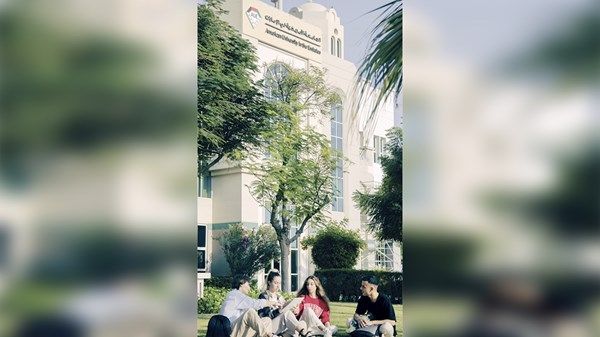 رئيس الجامعة الأميركية في الإمارات لـ «الاتحاد»: كليات جديدة وبرامج تعليمية مبتكرة في العام الأكاديمي المقبل
