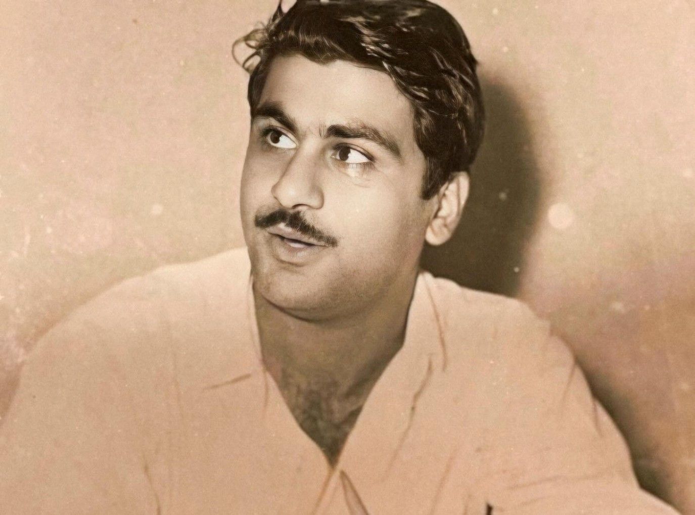 عبد الحسين عبد الرضا.. الذكرى الثامنة لوفاة فنان لا يشبه أحداً وإليكم أبرز محطاته الفنية