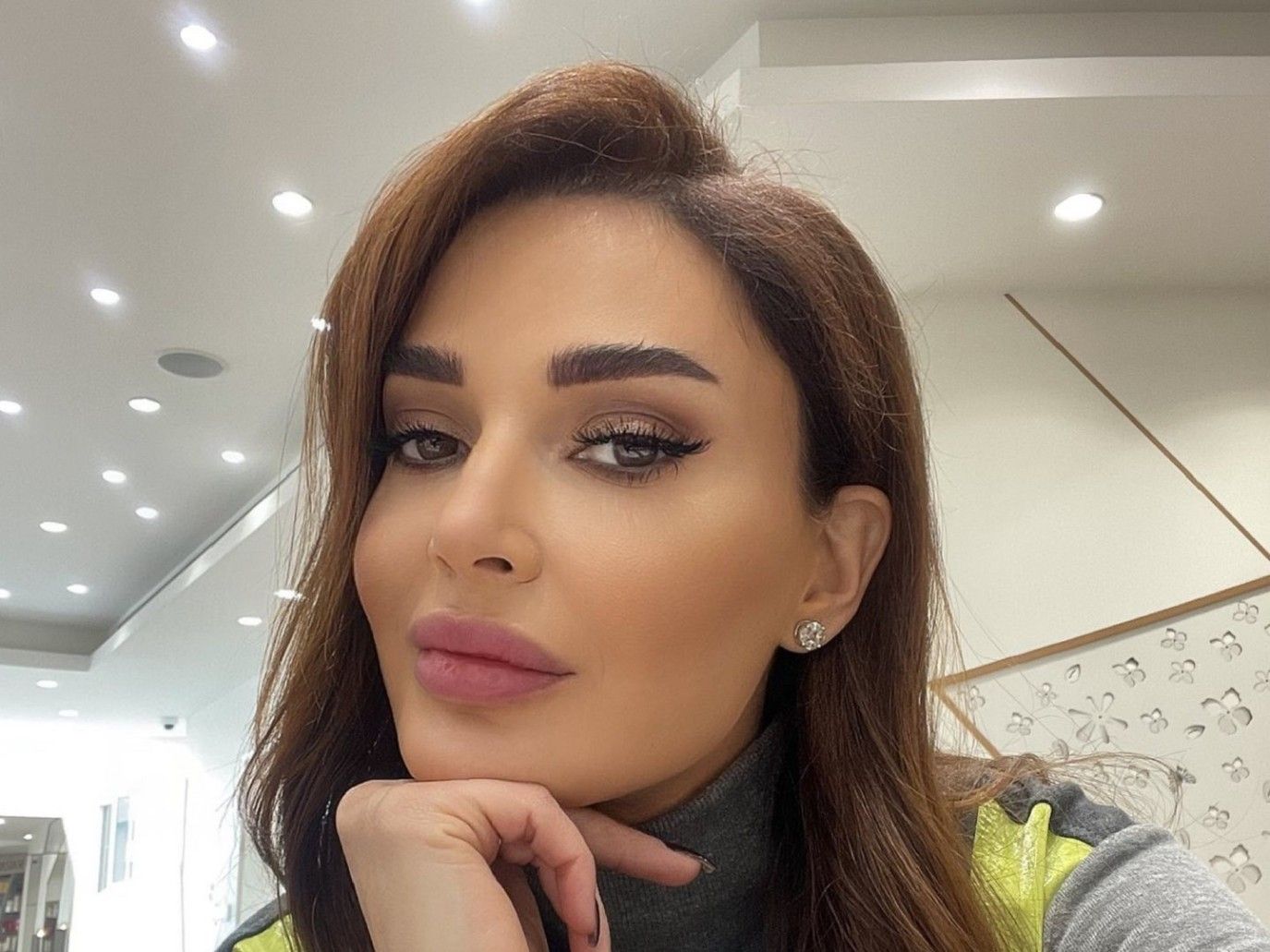 ابنة سيرين عبد النور تخطف الأنظار بإطلالتها الأخيرة.. أصبحت شابة