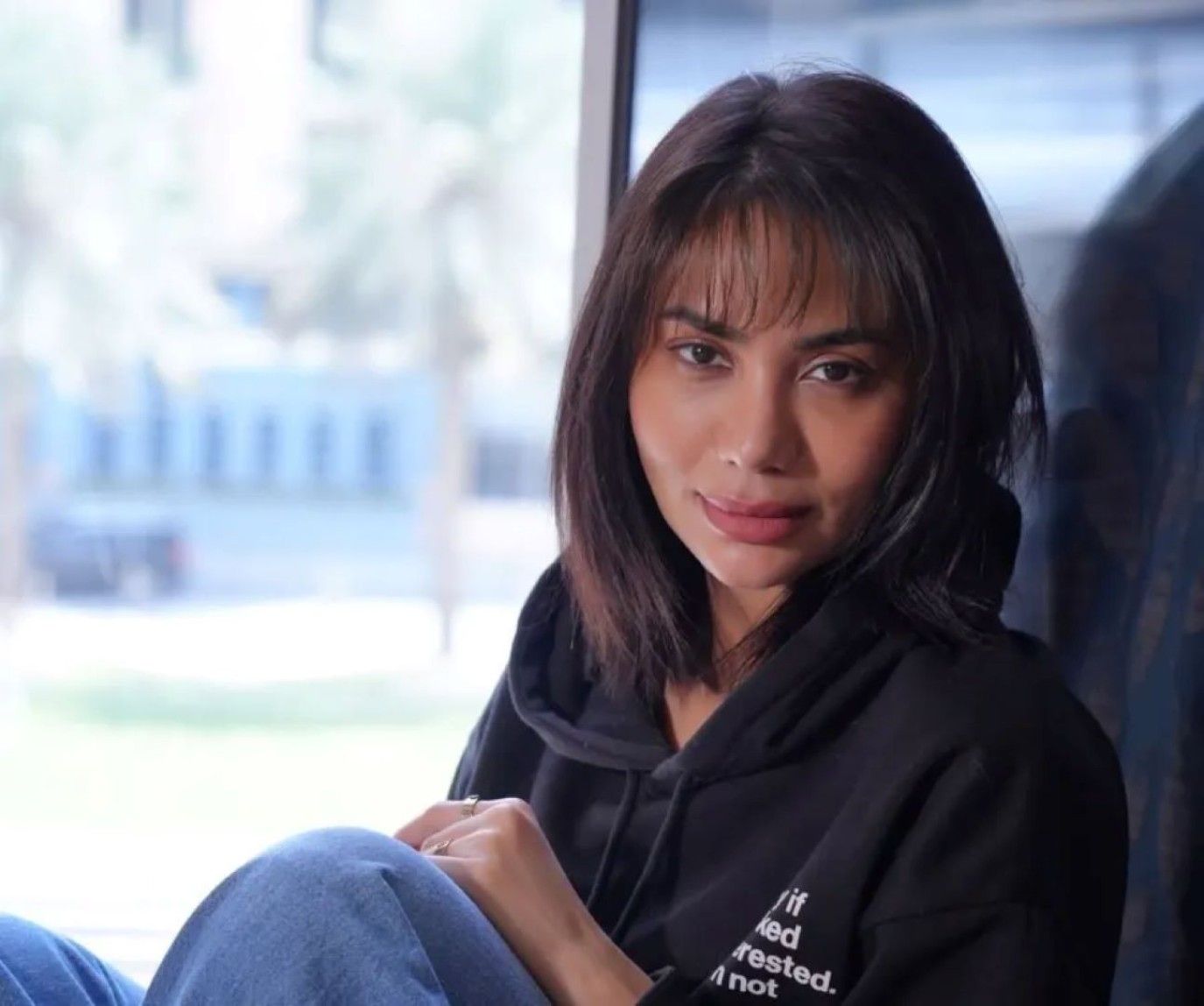 صورة من المستشفى.. لبنى عبد العزيز تتعرّض لوعكة صحية