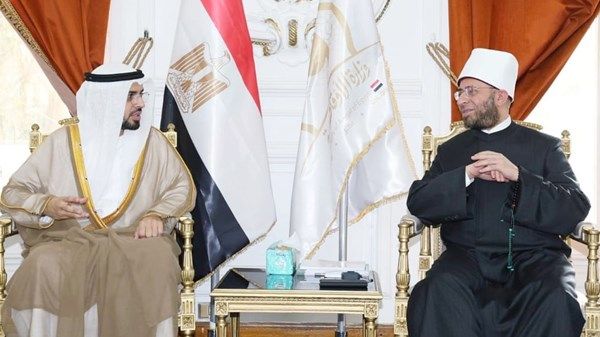رئيس "الهيئة العامة للشؤون الإسلامية" يبحث مع وزير الأوقاف المصري تعزيز التعاون
