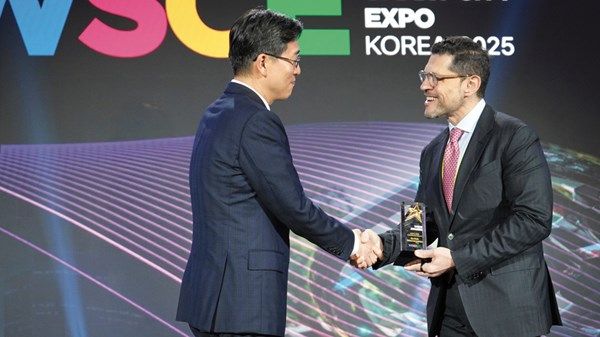 أبوظبي وسيؤول تعززان التعاون في مجالات التنمية الذكية والمستدامة