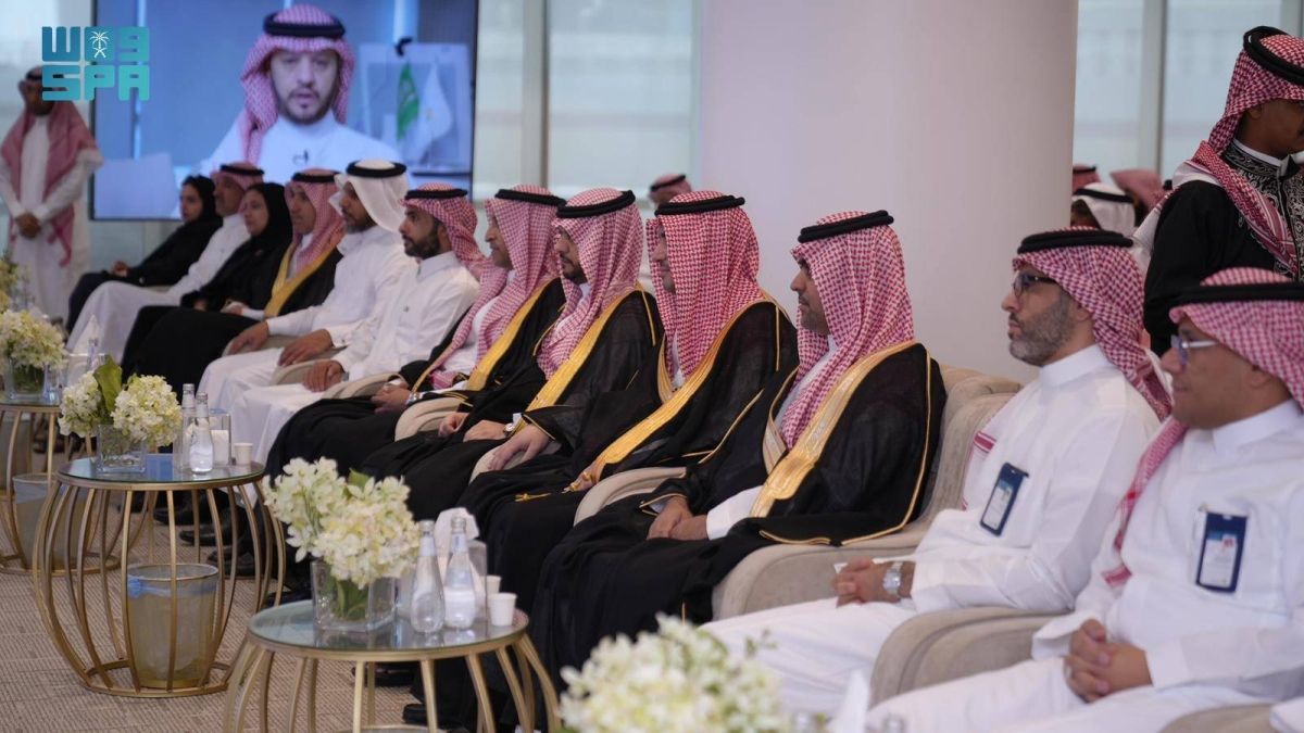 «الموارد البشرية والتنمية الاجتماعية».. تطلق النسخة الأولى من جائزة التنمية الشبابية