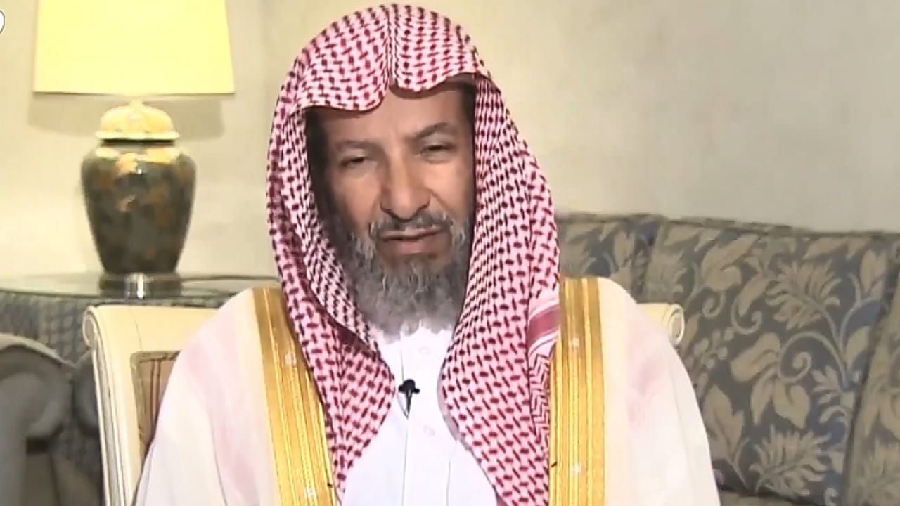 الشثري يوضح الحكم الشرعي لالتزام الزوج بعلاج زوجته .. فيديو