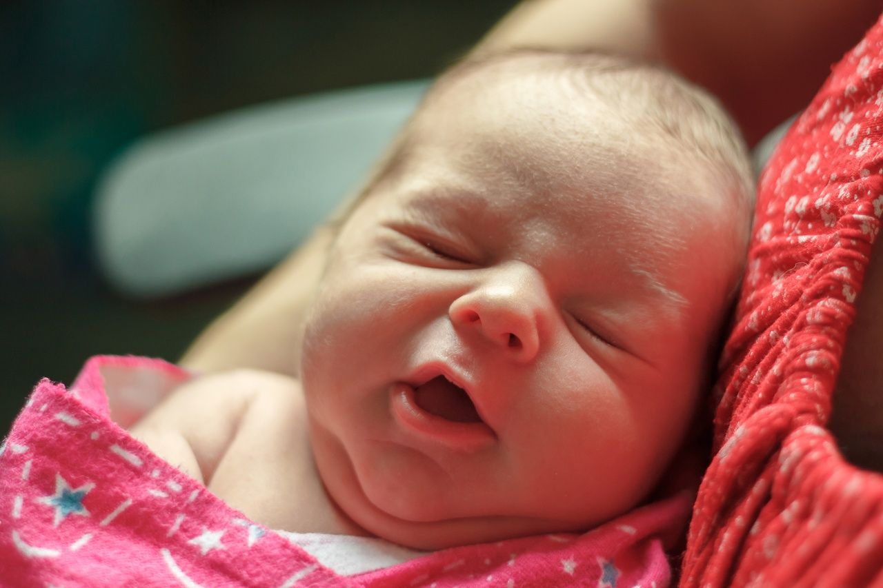 يوم في حياة أم جديدة مع مولودها الصغير!