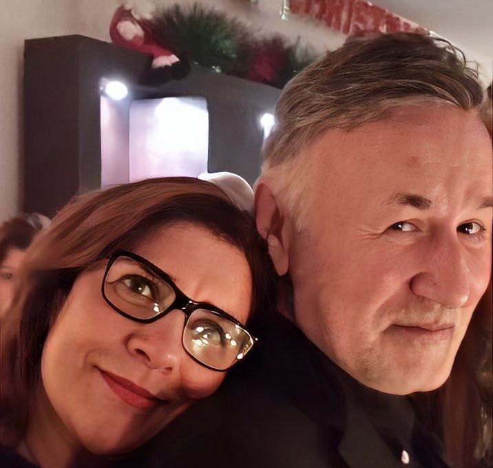 عزت أبوعوف الأخ الفنان والظل الذي لا يغيب: حكايات من قلب عائلته