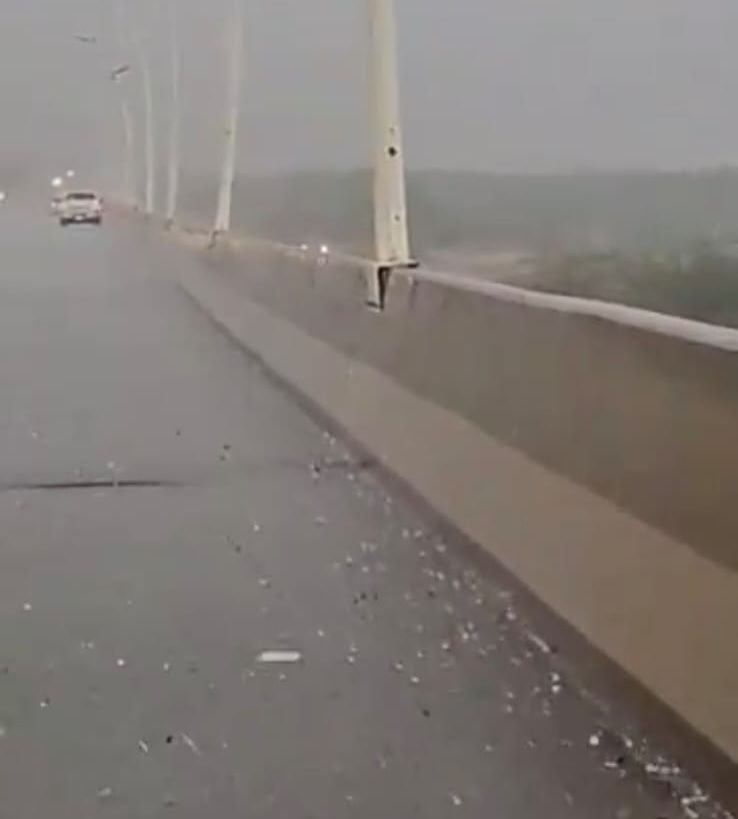 المسند يوثق كثافة العواصف الرعدية وتساقط الثلوج في جازان.. فيديو