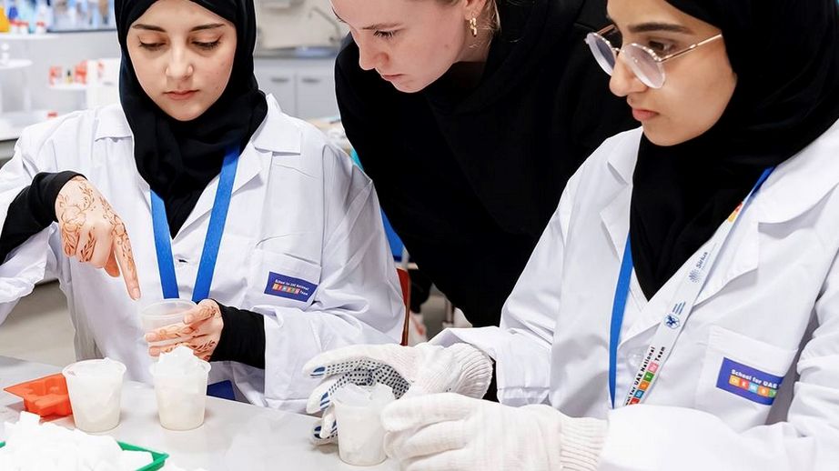 110 ورش تدريب تخصصي للمعلمين في الإمارات استعداداً للعام الدراسي