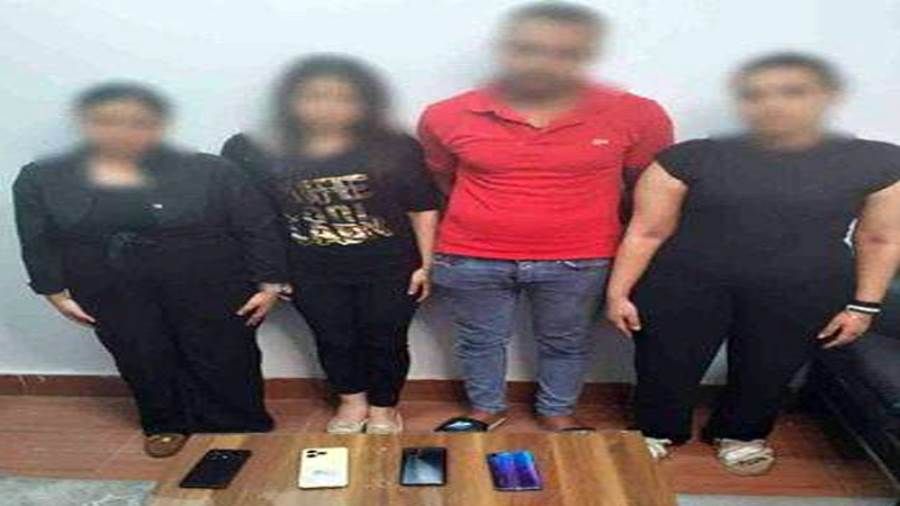 ضبط مالك كافيه و3 صانعات محتوى لنشرهم مقاطع فيديو تتضمن ألفاظًا خادشة للحياء