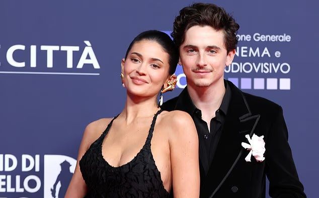 كايلي جينر في خطوة غير متوقعة وسط إشاعة انفصالها عن تيموثي شالاميه