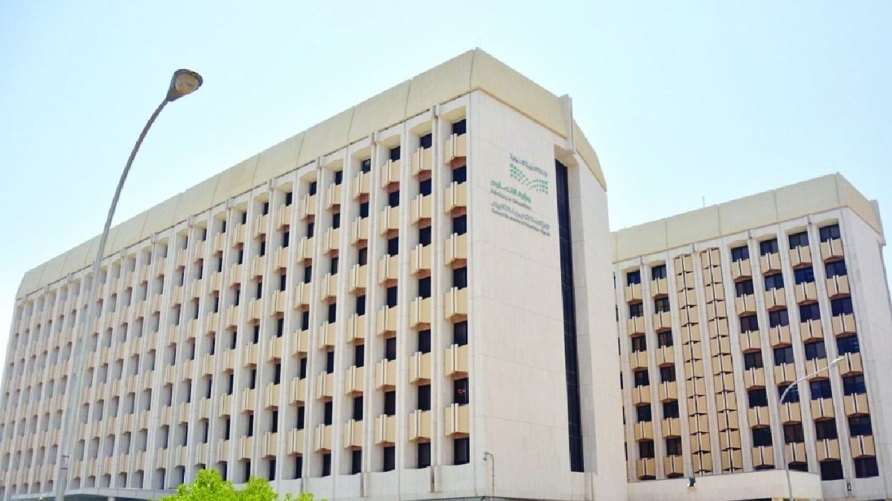 تعليم الرياض يعتمد توقيت الدوام في المدارس