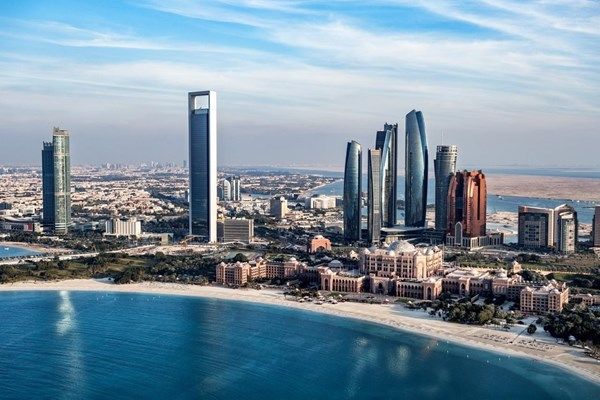 طقس غائم جزئيا واحتمال سقوط أمطار غدا