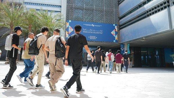 «محمد بن زايد للذكاء الاصطناعي» تبدأ العام بأكبر دفعة في تاريخها