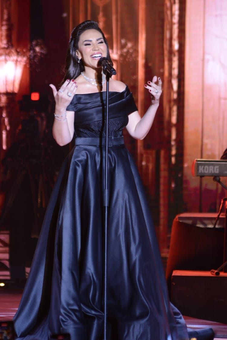 ليلة ولا ألف ليلة: مي فاروق تُحْيي ذكرى أم كلثوم في مهرجان قرطاج الدولي