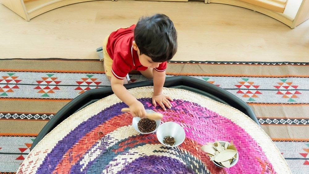 دمج الثقافة الإماراتية في منهج منتسوري في فرع ريدوود مونتيسوري Redwood Montessori الجديد في مدينة محمد بن زايد