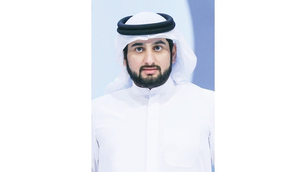 أحمد بن محمد: محمد بن راشد رائد المبادرات الإنسانية العالمية التي تحفظ كرامة الإنسان وتحقّق الأثر المستدام