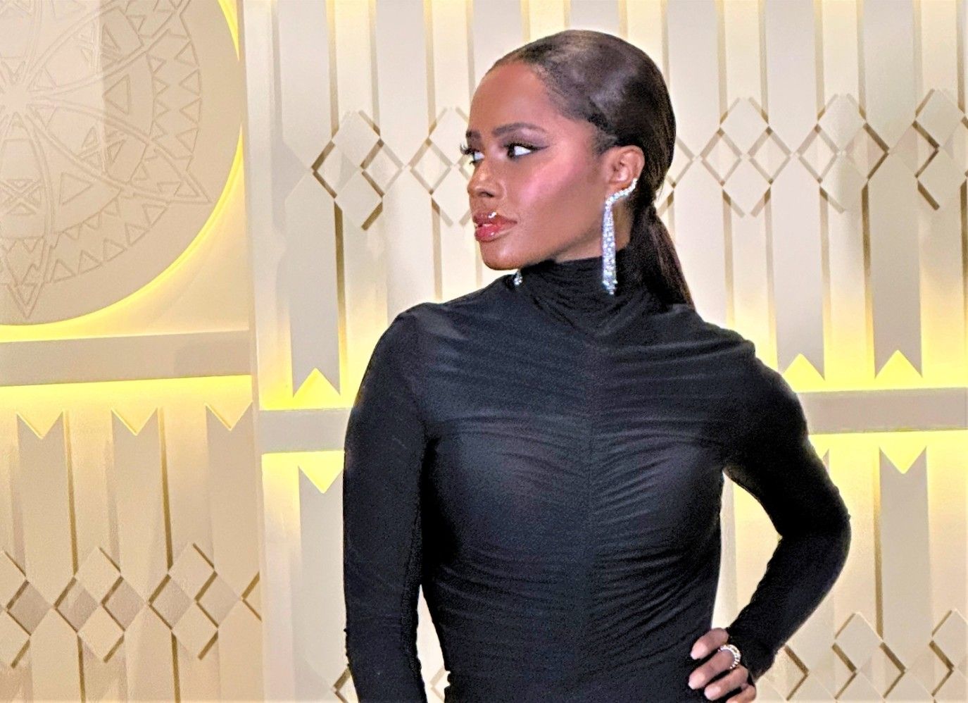 داليا مبارك تطلق "واحد عناب" باللهجة المصرية وتشارك جمهورها تصوير الفيديو كليب