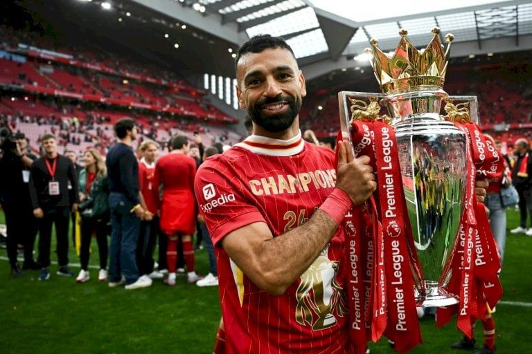 بطولة انكلترا: صلاح يدخل التاريخ بحصوله على جائزة لاعب العام للمرة الثالثة