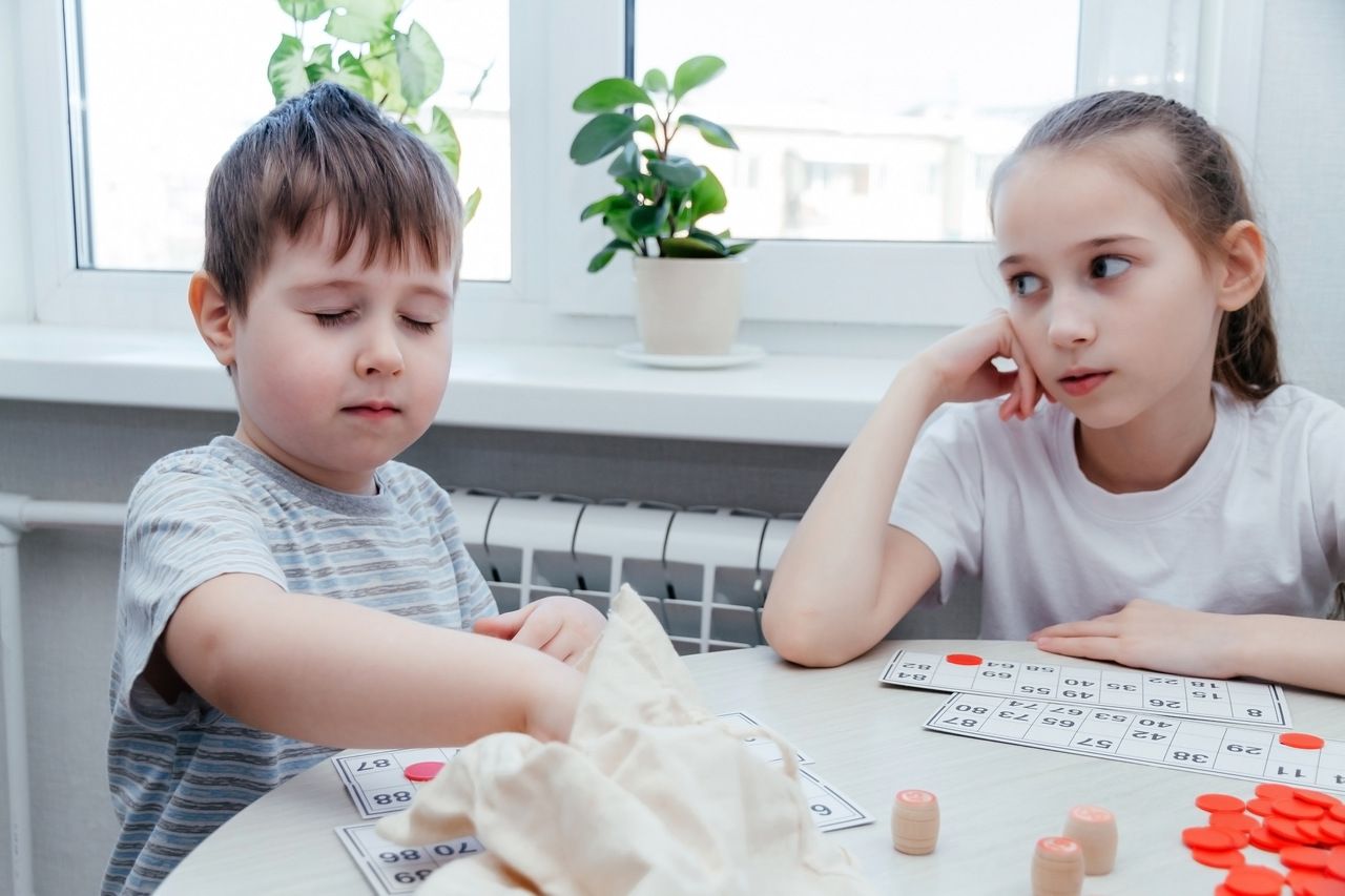 أسباب تراجع ذاكرة الأطفال أثناء الدراسة وأنشطة لتقويتها