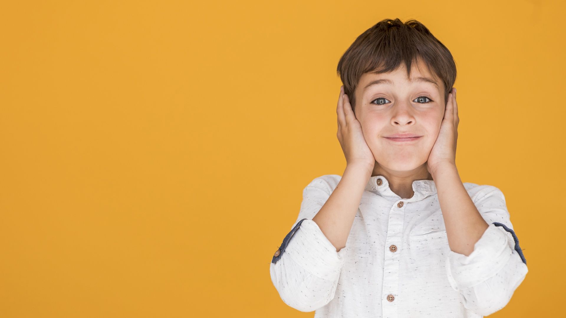 اضطراب فرط السمع لدى طفلك.. وكيف يمكن علاجه