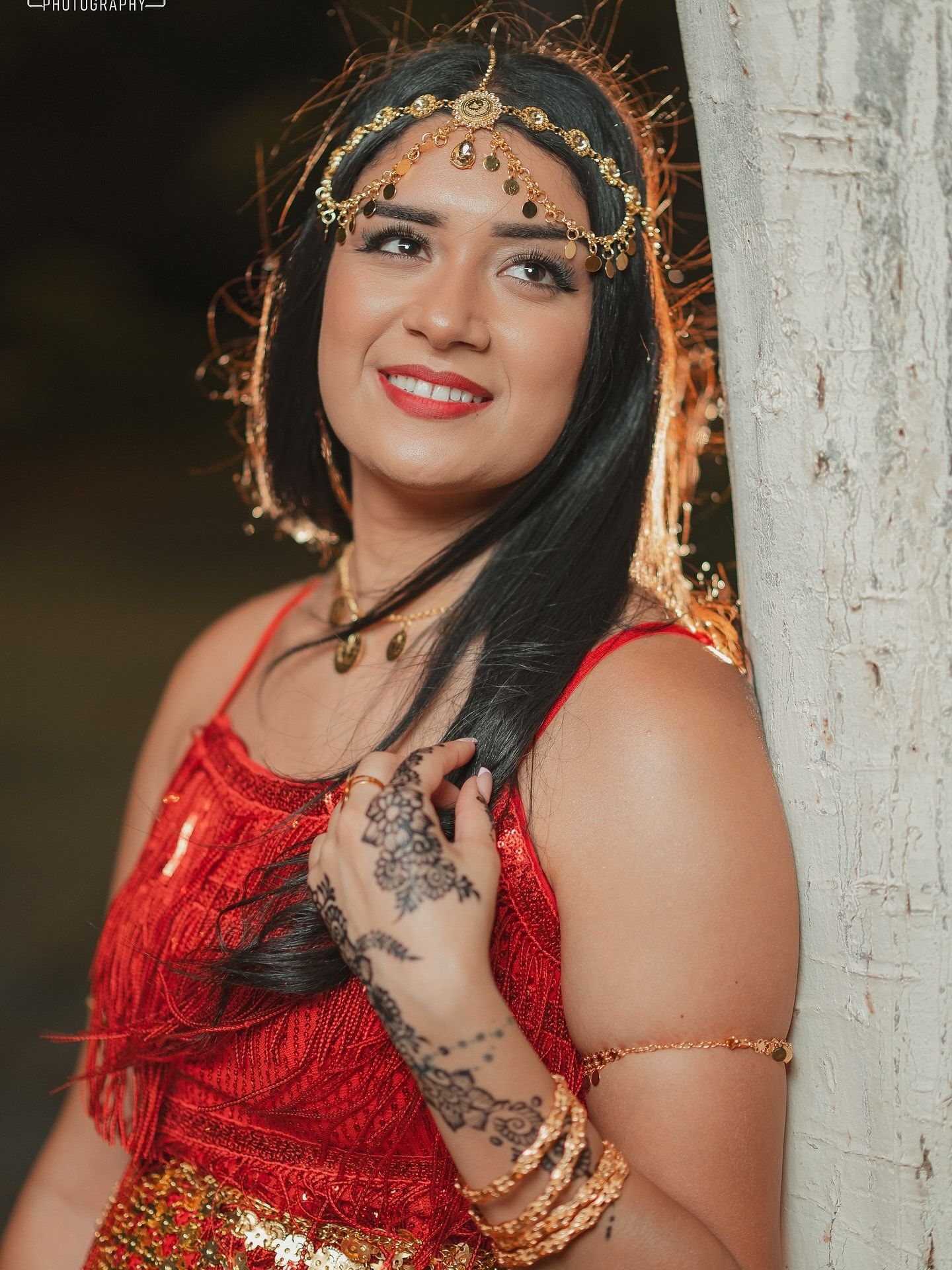 شاهد.. عريس سوداني وعروسته يشعلان مواقع التواصل بجلسة تصوير “جرتق” مثيرة للجدل