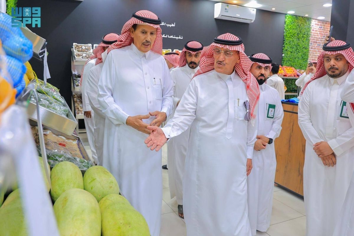 «بيئة القصيم» تدشن نقطة بيع ضمن مشروع توطين مهنة الزراعة
