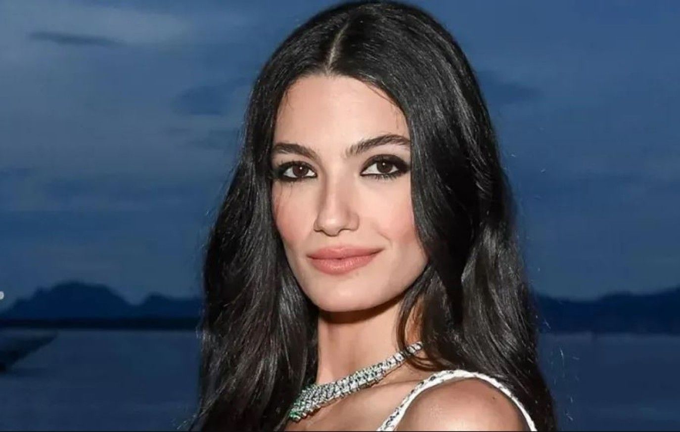 مسلسل ما تراه ليس كما يبدو.. تفاصيل حكاية just you قبل عرضها