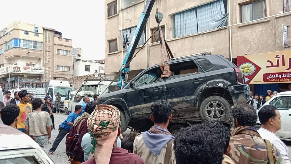 مقتل مدير شرطة التعزية في تفجير بعبوة ناسفة يهزّ مدينة تعز