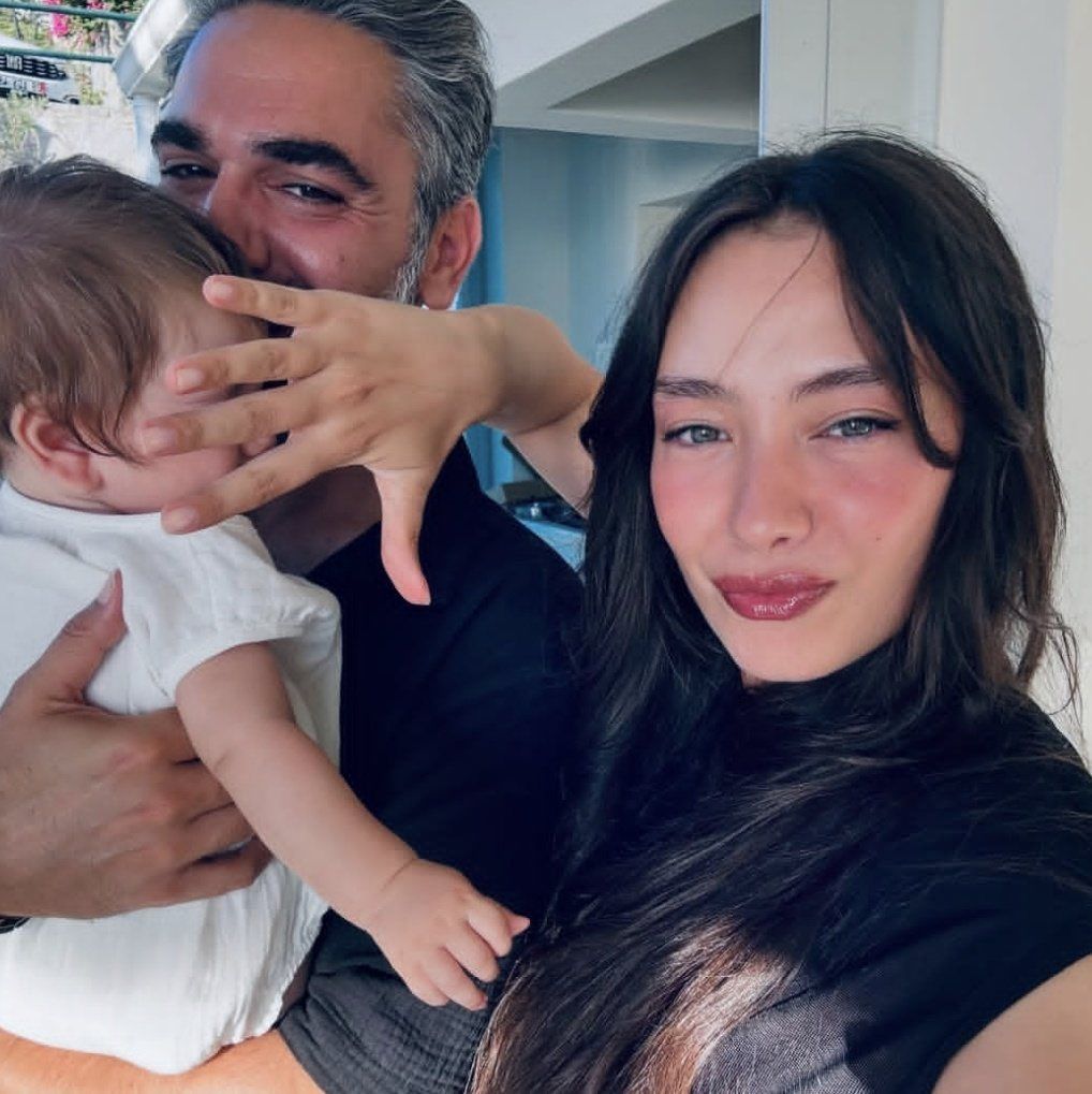 بالصور- نسليهان أتاغول تحتفل بعيد ميلادها الأوّل كأم