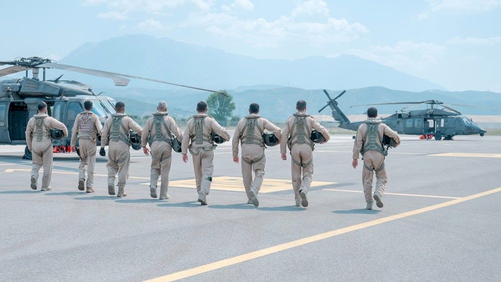 فريق الإنقاذ الإماراتي يواصل عمليات إخماد حرائق الغابات في ألبانيا