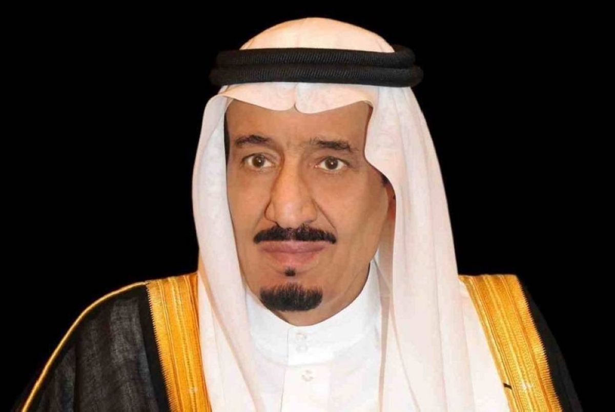خادم الحرمين الشريفين وبناء على ما رفعه ولي العهد يوجّه بمنح المواطن ماهر الدلبحي وسام الملك عبدالعزيز من الدرجة الأولى نظير شجاعته في إنقاذ الأرواح