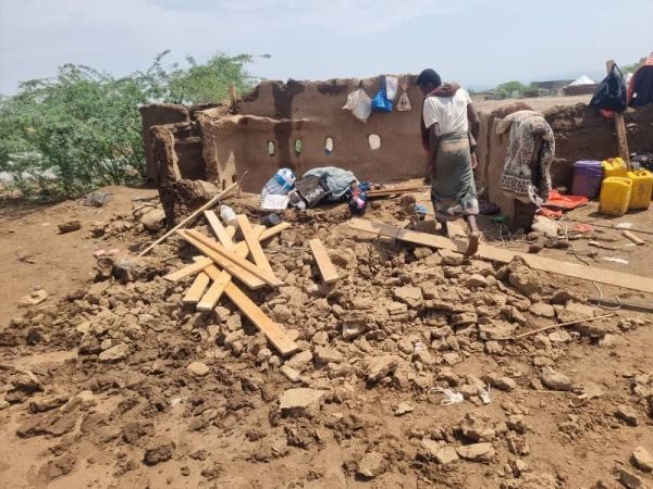 انهيار منزل بحجة يودي بحياة 3 أطفال وإصابة والديهم