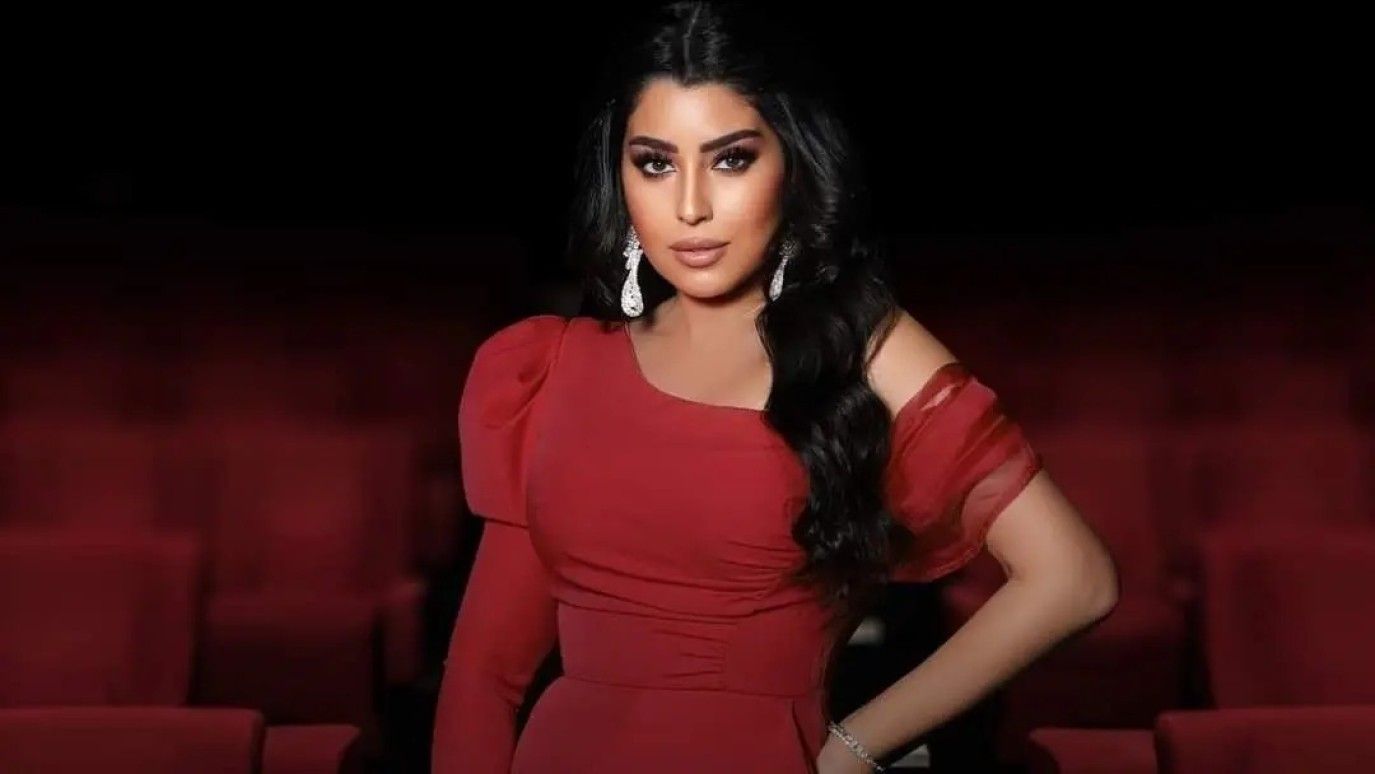 غنائية استعراضية.. تفاصيل مسرحية فيلم رومانسي لـ وفاء وأيتن عامر