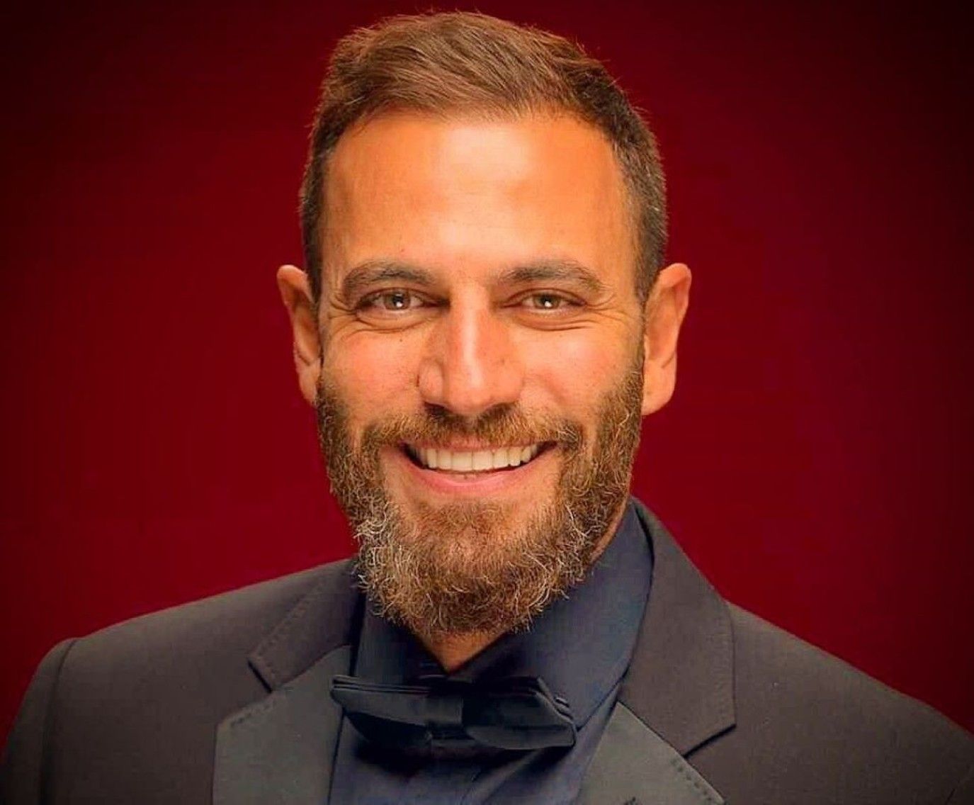 هكذا علق نيقولا معوض على موقفه من دانييلا رحمة بعد إحراجه على المسرح!