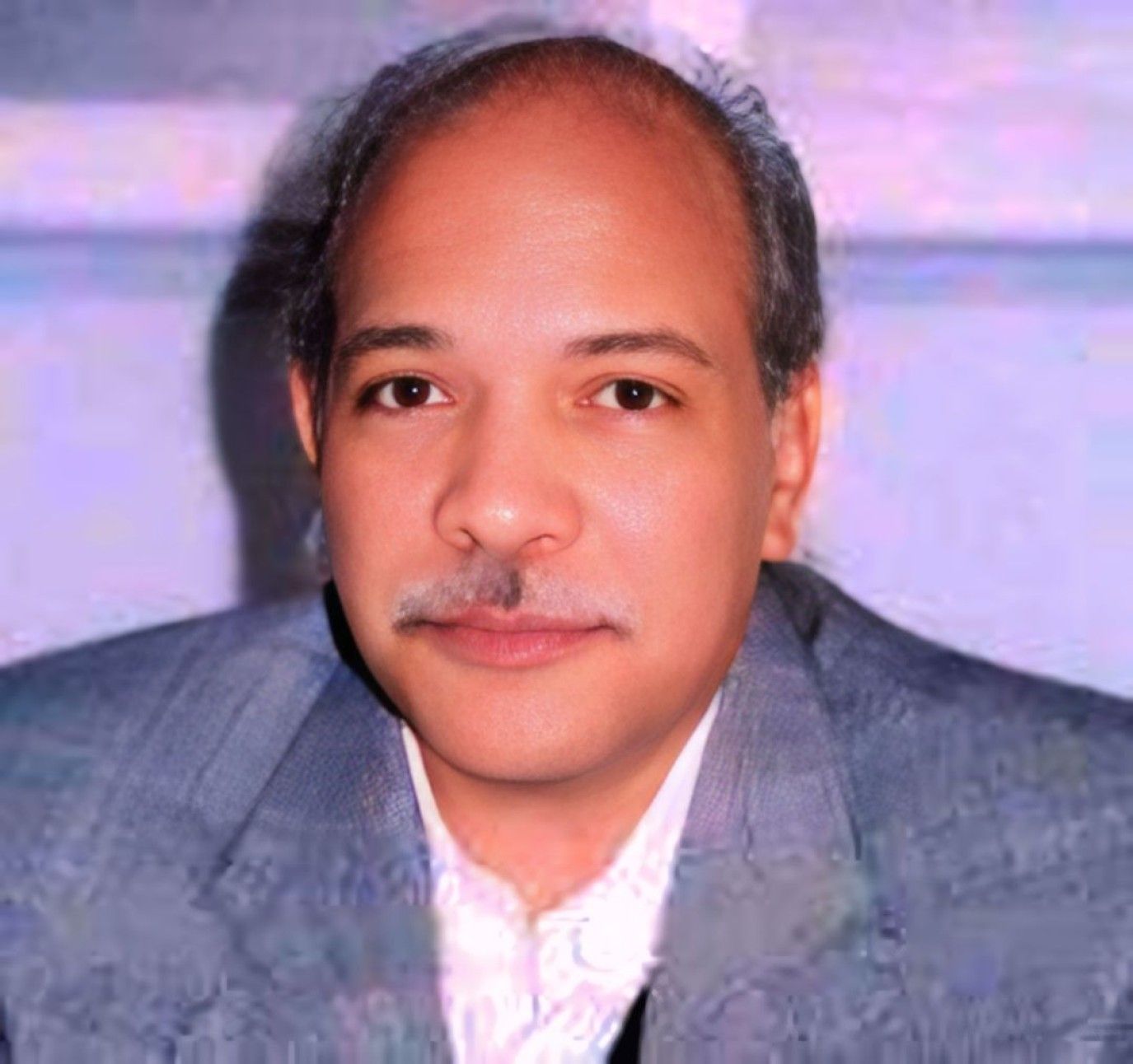 أعمال فنية وضعت اسم المؤلف محسن زايد بجوار عمالقة تاريخ الفن