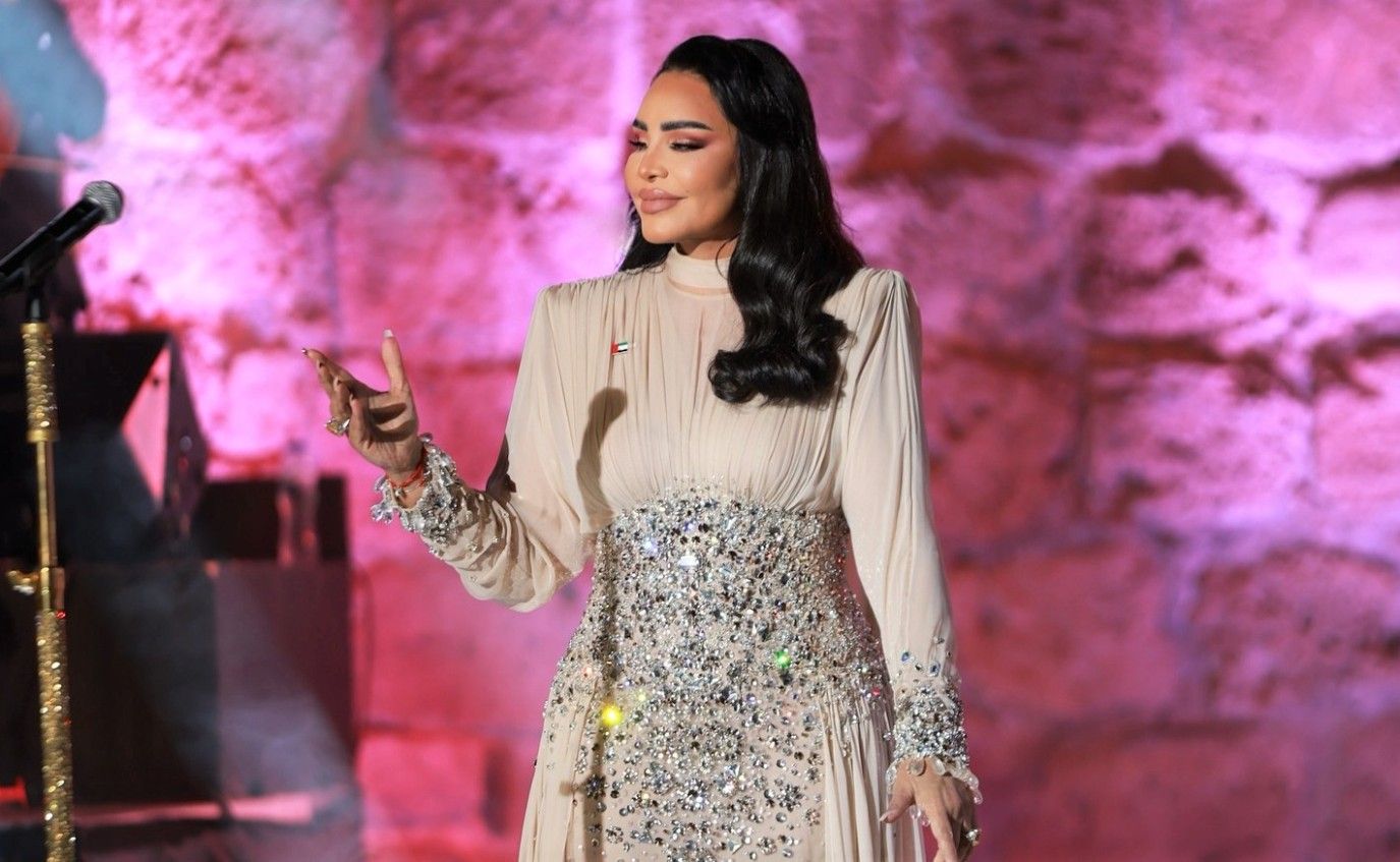 شاهدوا: ماذا قالت أحلام بعد حفلها في مهرجان قرطاج بتونس؟