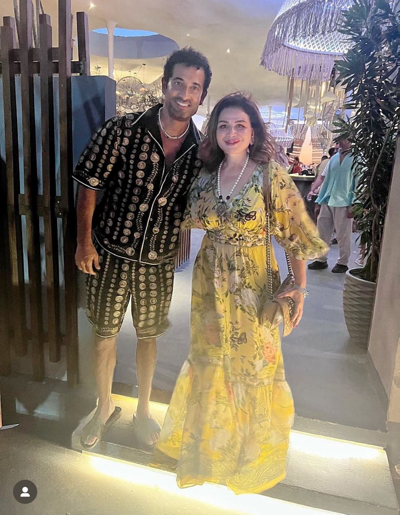 إلهام شاهين تبهر متابعيها برشاقتها في الساحل الشمالي.. صور