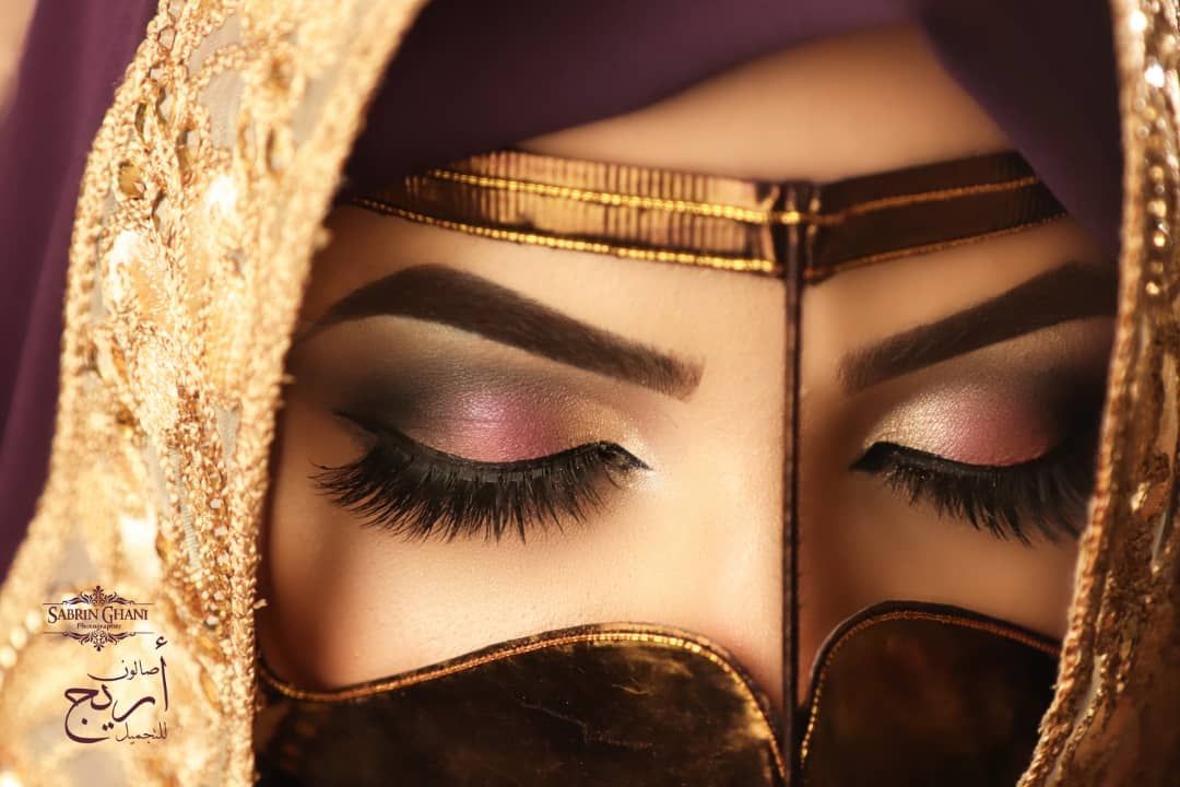 من الرّسم إلى التجميل.... أريج ترسم طريق نجاحها الخاص في عدن