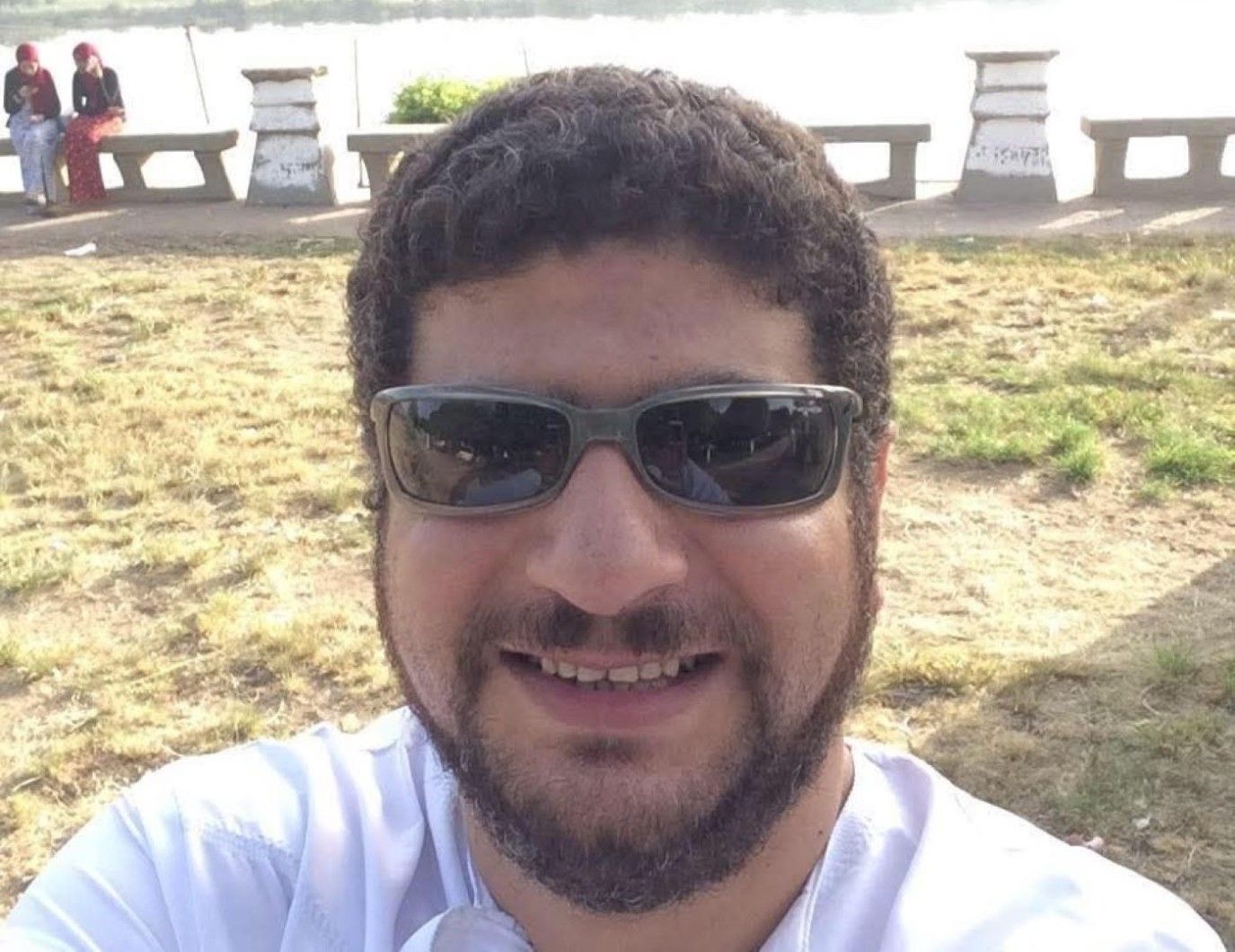 وفاة المخرج المسرحي عمرو سامي