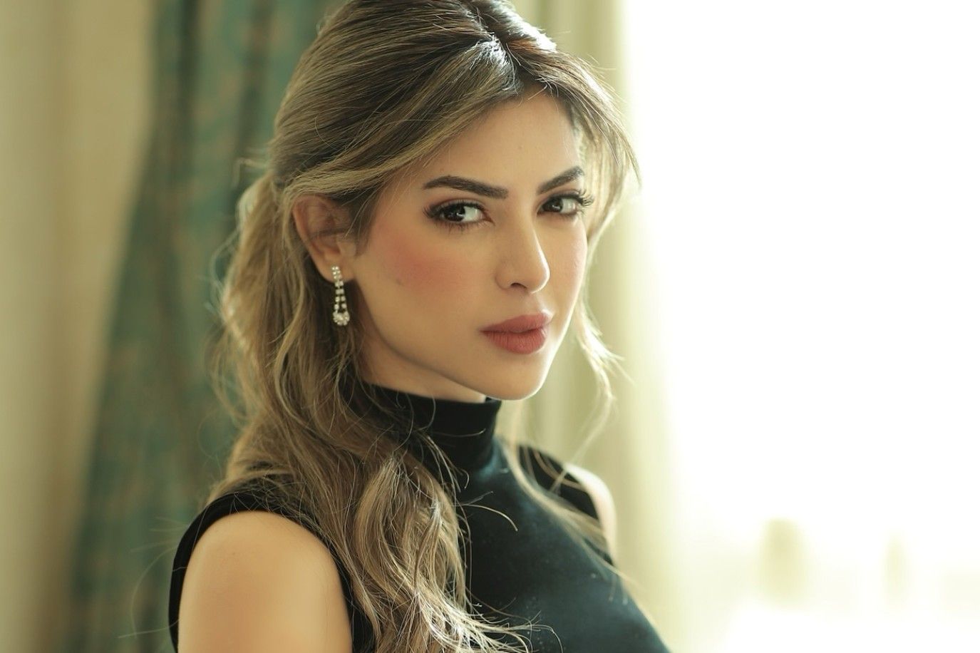 الحب من أول مرة يجمع أحمد داود وميرنا جميل في فيلم الكراش