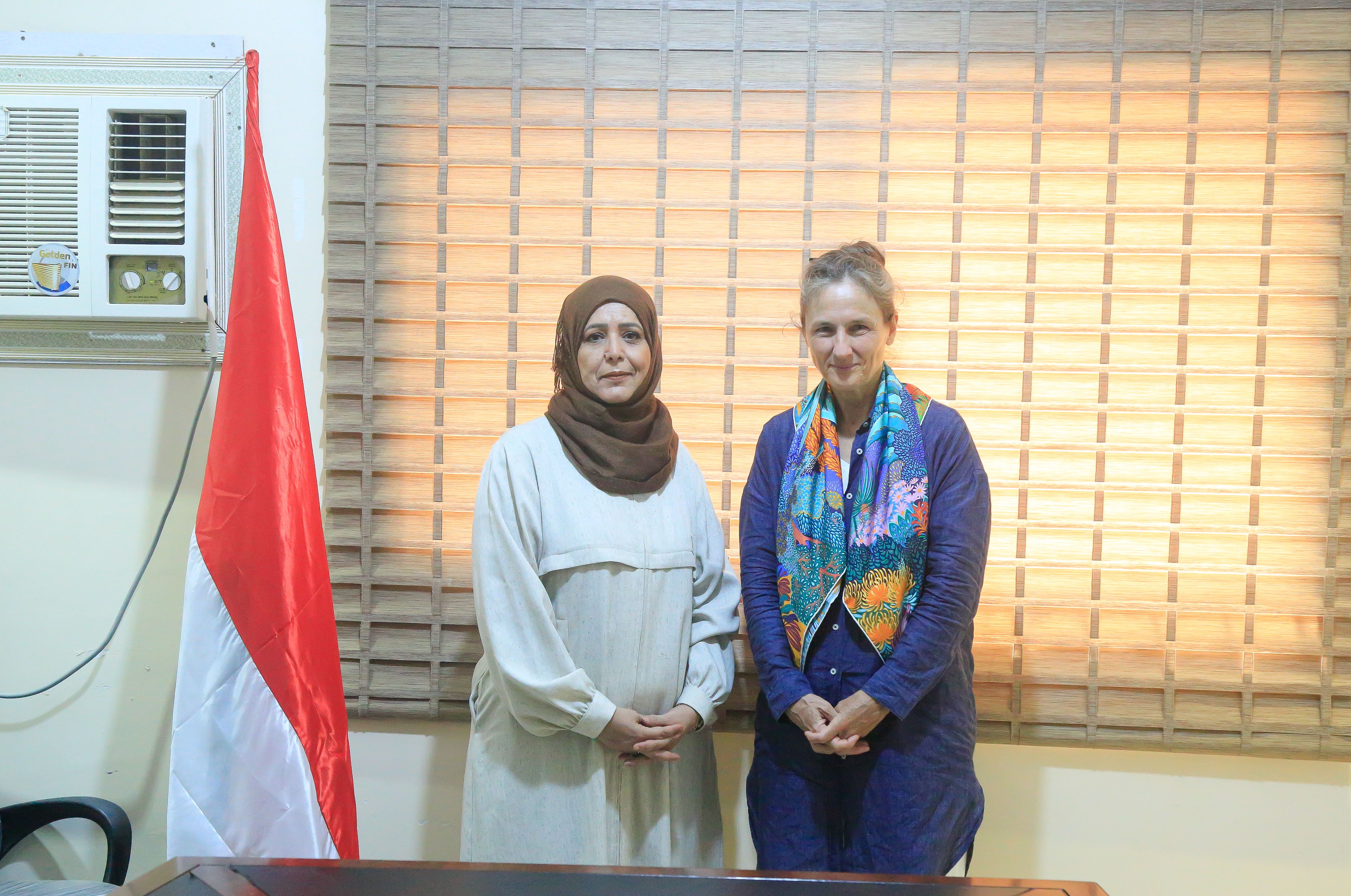 رئيسة اللجنة الوطنية للمرأة تلتقي السفيرة الهولندية في عدن لمناقشة تعزيز دور المرأة