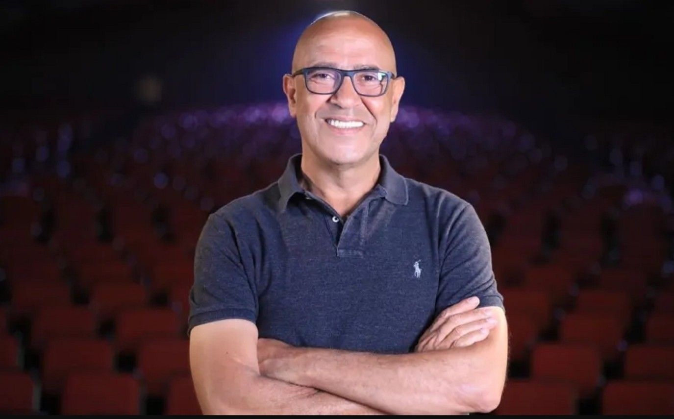 هل يواجه أشرف عبدالباقي الصلع؟.. الفنان يجيب