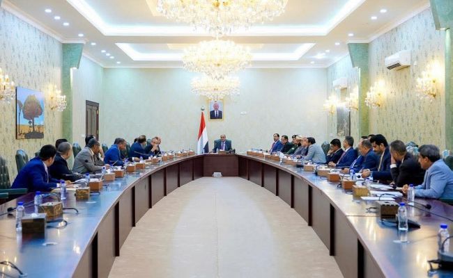 رئيس الوزراء: الإصلاحات الاقتصادية خيار وطني لا رجعة عنه ومعركتنا مزدوجة مع الحوثي والأزمات الاقتصادية