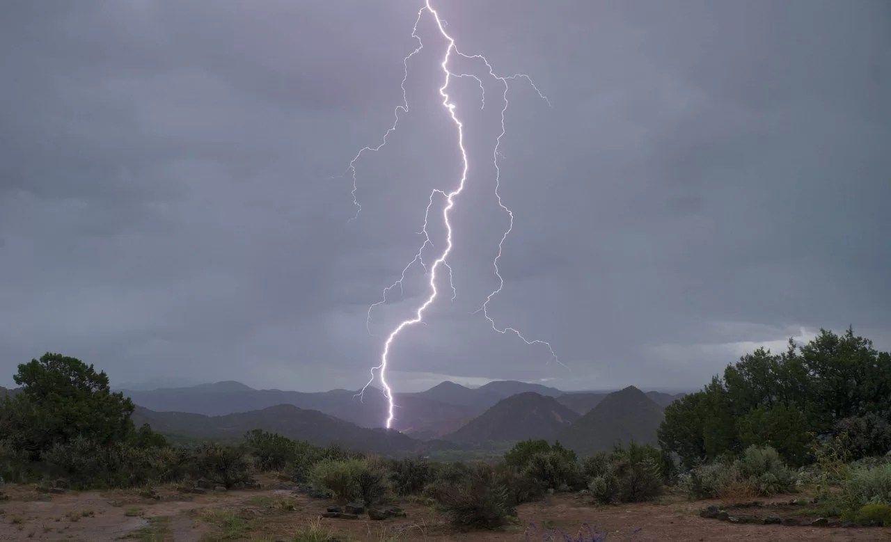 صواعق رعدية تودي بحياة طفلين في محافظة ريمة