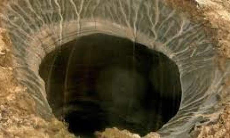 لأول مرة...مغامرة مصورة في أعماق "قعر جهنم" الفوهة الأسطورية التي حيرت علماء الجيولوجيا"شاهد"