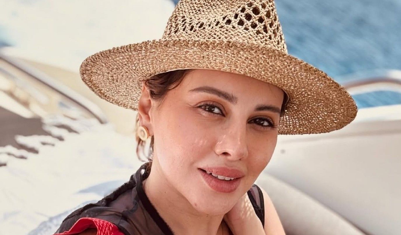 بعد شائعات انفصالهما.. ياسمين رئيس تظهر برفقة زوجها